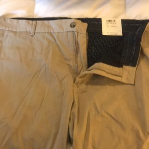 Men’s Tailorbyrd khaki short